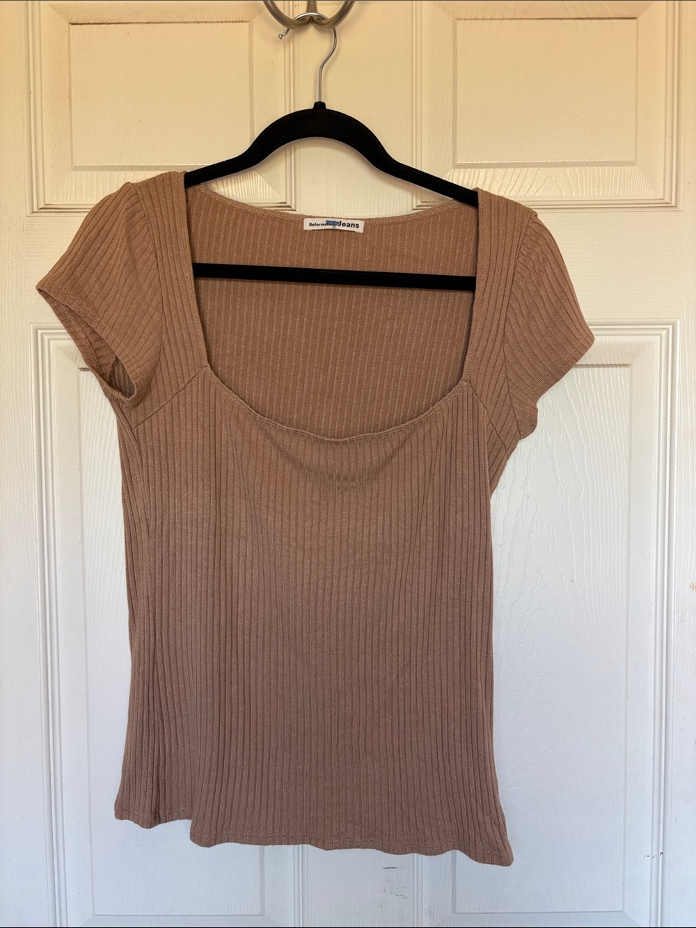 Reformation Ribbed Short Sleeve Scoop Neck Top - Taupe